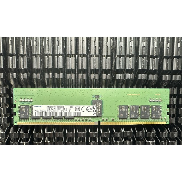 M393A2K43BB3 16G 2RX8 PC4-2933Y DDR4 ECC Used RECC Server Memory