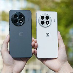 OnePlus Ace 5 Pro 5G สมาร์ทโฟนแอนดรอยด์ หน้าจอโค้ง 6.78 นิ้ว 120Hz ความละเอียด 1.5K 8T LTPO ชิปประมวลผล Snapdragon 8 Elite แบตเตอรี่ 6100mAh รองรับชาร์จไว 100W NFC OTA หน่วยความจำ 256GB - Product Image 4