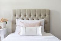 Hotel-Schlafzimmermöbel Luxuriöses Retro Übergroßes Kopfteil Bett Stoffbezogenes Bett Kopfteil