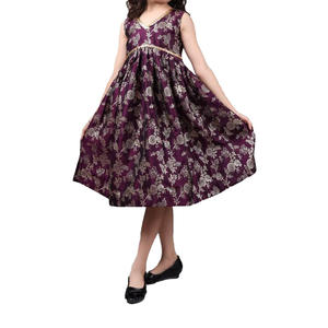 Robe à volants superposés Dreamland Meadow pour filles, conçue pour les occasions festives, avec un tissu doux et élégant et un design fluide - Product Image 3