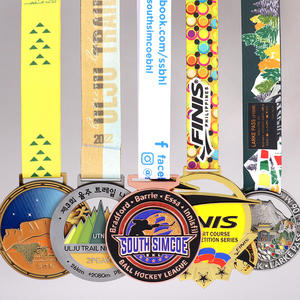 Offre Spéciale personnalisé métal émail 3D carte sport jour Hockey sur glace Marathon randonnée médaille et trophée usine Service <span class=keywords><strong>de</strong></span> conception gratuit - Product Image 1