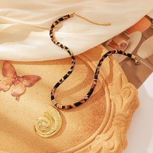 2025 nuevo diseño verano océano playa Sexy leopardo cuerda Acero inoxidable oro Gran Sol mariposa serpiente esmalte azul Shell collar - Product Image 5