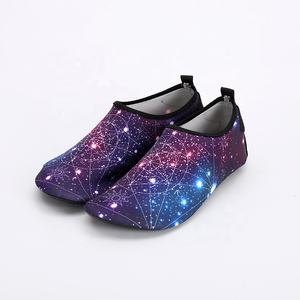 Chaussures d'eau respirantes <span class=keywords><strong>de</strong></span> sport et <span class=keywords><strong>de</strong></span> plage unisexes, chaussures d'eau <span class=keywords><strong>de</strong></span> haute qualité, à séchage rapide, pour l'été - Product Image 4