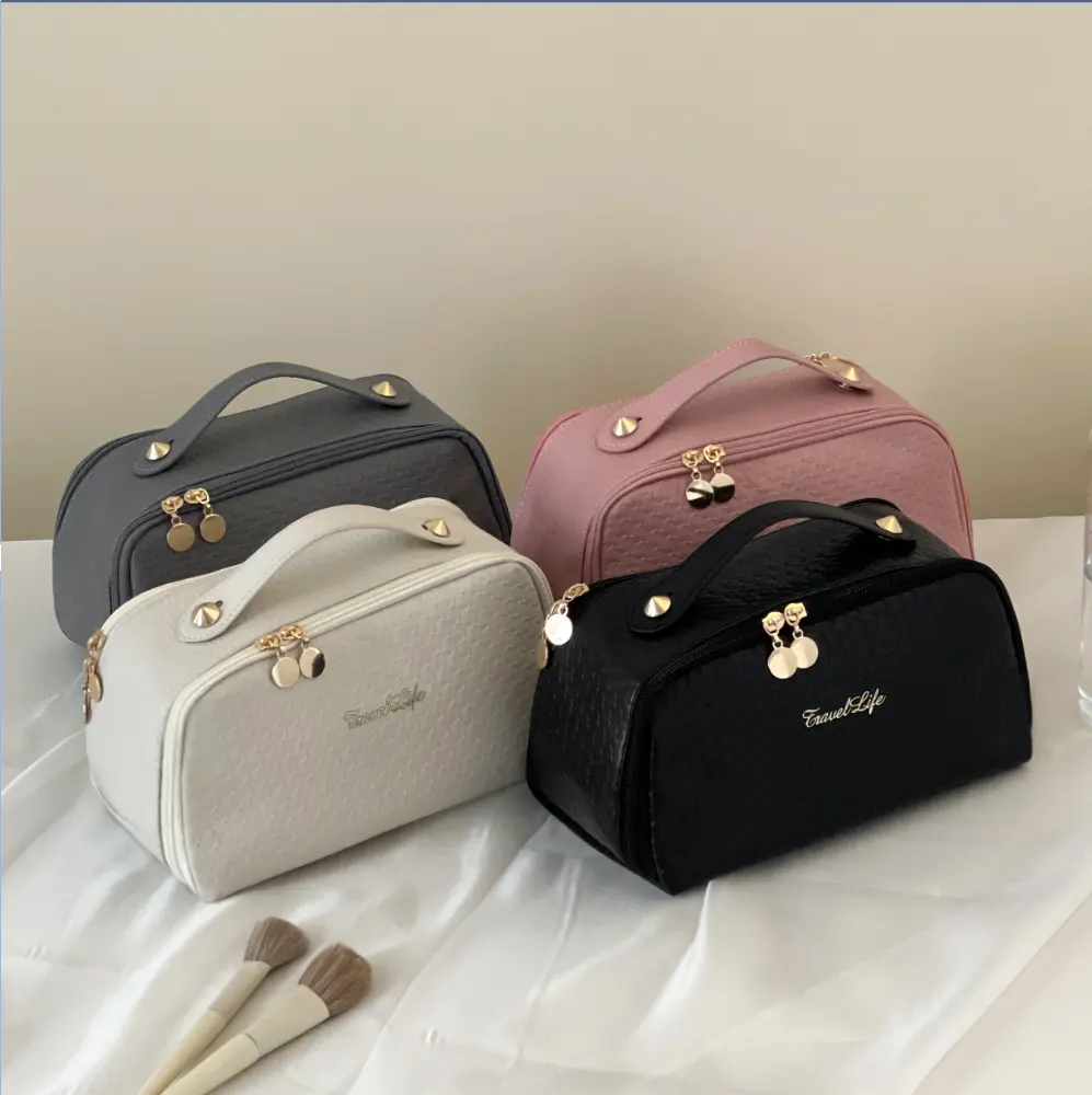 Nouveau design de trousse de toilette en cuir PU pour femmes pochette cosmétique étanche pour dames pochette de maquillage sac portable de voyage organisateur sac à bas quantité minimale de commande