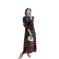 Robe Midi Plissée Géométrique Tissée Haut de Gamme Style Miyake Automne 2026 pour Femme – Modèle Élégant et Ample, Tendance Mode Pudique