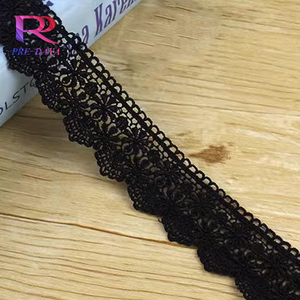 Bordo in Pizzo Idrosolubile Lussuoso ed Ecologico, Larghezza 20cm, con Motivo Animale per Orli Drammatici di Gonne e Abiti - Product Image 2