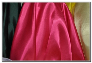 Lụa <span class=keywords><strong>satin</strong></span> 100 <span class=keywords><strong>polyester</strong></span> căng vải cho quần áo Dresses lót voan ngọc trai nhuộm đồng bằng vải dệt - Product Image 5