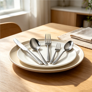 Juego de Cubiertos de Acero Inoxidable 304, Acabado Pulido Espejo, Estilo Moderno y Minimalista, para Hotel y Restaurantes de Alta Gama - Product Image 3