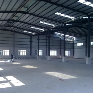 Q345B Bâtiment en acier préfabriqué Structure en acier préfabriqué antirouille Atelier d'entrepôt industriel et hangar de <span class=keywords><strong>garage</strong></span> <span class=keywords><strong>à</strong></span> <span class=keywords><strong>vendre</strong></span> - Product Image 6