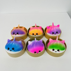 Juguete Sensorial Antiestrés de Unicornio con Relleno de Harina Arcoíris, Tipo Dumpling, de la Marca USA Warehouse - Product Image 4