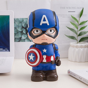 Cajas de dinero Venta caliente la versión Q Superhéroe PVC Hucha Niños Regalos Juguetes Película Personaje Productos periféricos - Product Image 4