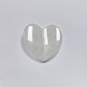 Popular Selling Wholesale 3D Heart-shaped Board Rose Quartz Green Aventurine Heart Facial Beauty Board Face Gua Sha - Product Image 3