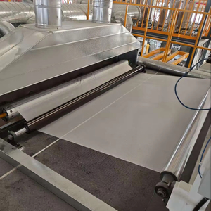 Ligne de production de rouleaux de membrane imperméable renforcée en <span class=keywords><strong>film</strong></span> auto-adhésif à bas prix avec extrudeuse, calandreuse et colleuse - Product Image 4