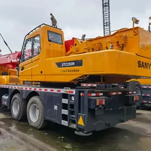 Occasion utilisée de grue de camion de SANY STC250 grue mobile de 25 tonnes pour des machines de construction