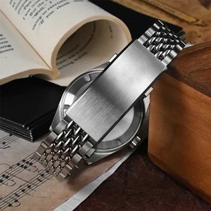 Reloj de Hombre con Bisel de Aluminio NH34 GMT, Logotipo Personalizado, Mecánico Automático, Sumergible, con Revestimiento Superluminoso - Product Image 5