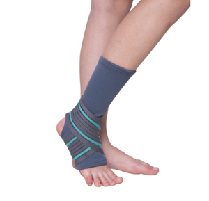 Support de cheville PRO Healthcare avec sangle élastique réglable pour soulager la douleur à la cheville, attelle de cheville pour la récupération des blessures sportives - Product Image 2