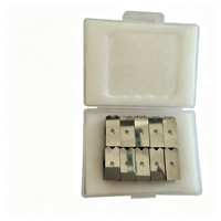 Matrices de préhension de clous en carbure hautement résistantes à l'usure, personnalisées pour machine de production de clous en acier