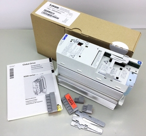 Lenze E82EV551K4C Lenze แท้ใหม่ I700 EMF2177IB เซอร์โวอินเวอร์เตอร์ความถี่400V 550W I550 8400 8200 - Product Image 1