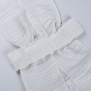 Conjunto de Dos Piezas de <span class=keywords><strong>Ropa</strong></span> Casual, Sexy, <span class=keywords><strong>Bonita</strong></span> <span class=keywords><strong>y</strong></span> Económica, Top Corto sin Espalda <span class=keywords><strong>y</strong></span> Pantalones Cortos de Ciclista <span class=keywords><strong>para</strong></span> <span class=keywords><strong>Mujer</strong></span>, Conjunto de Verano con Top Halter - Product Image 4