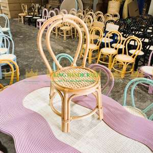 Chaise en rotin naturel pour enfants-Design élégant et écologique avec moderne adapté à l'intérieur et à l'extérieur - Product Image 2