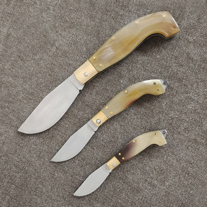 Hongrui classique manche en corne de boeuf 440C couteau en acier italien maison et extérieur rasoir tranchant couteau de poche pliant avec trois tailles - Product Image 3