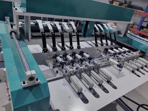 Automático <span class=keywords><strong>de</strong></span> doble capa <span class=keywords><strong>de</strong></span> sellado en caliente <span class=keywords><strong>de</strong></span> corte en frío <span class=keywords><strong>de</strong></span> plástico polietileno basura chaleco bolsa compras <span class=keywords><strong>camiseta</strong></span> llevar bolsa que hace la máquina - Product Image 5