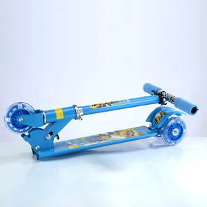 Patinete de tres ruedas para niños, altura ajustable, ligero, para niños de 1 a 8 años, azul, con diseño de dibujos animados - Product Image 2