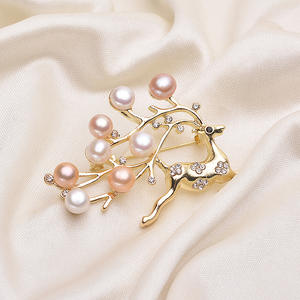 Broche en perles d'eau douce de haute qualité Tilian, cerf en or, zircon, fleur de poitrine, mode coréenne, boucle pour manteau, veste, écharpe - Product Image 2
