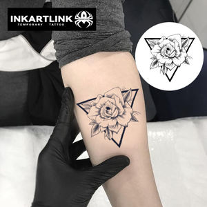 INKARTLINK Autocollant de <span class=keywords><strong>tatouage</strong></span> temporaire Rose <span class=keywords><strong>Triangle</strong></span> Géométrique Fleur Herbacée 15 Jours Semi-permanent Art Corporel Bras Jambe Vente en Gros - Product Image 2