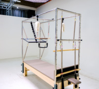 Table de Trapeze Reformer en Bois d'Érable Cadillac Pilates pour Studio Commercial Entraînement Logo Personnalisé Fournisseur d'Usine OEM