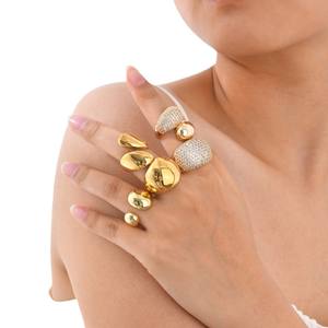 Anillo de Dedo Redondo Exagerado de Acero Inoxidable que no se Deslustra, Chapado en Oro de <span class=keywords><strong>18K</strong></span>, Joyería Impermeable con Alto Pulido de XIXI - Product Image 5