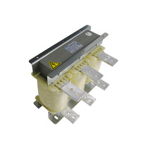Reactor de condensador de centro de carga de control eléctrico de acero laminado en frío de 450V para estación Convertidora de energía renovable