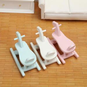 Muebles de casa de muñecas de madera en miniatura de alta calidad Modelo lindo pequeño troyano accesorios de tiro para uso en juguetes - Product Image 4