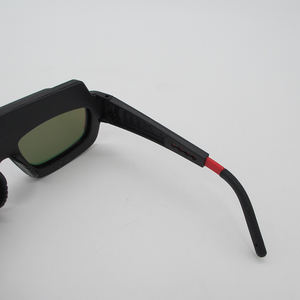 Verdadero color <span class=keywords><strong>de</strong></span> <span class=keywords><strong>seguridad</strong></span> negro profesional eléctrico negro oscurecimiento automático <span class=keywords><strong>gafas</strong></span> <span class=keywords><strong>de</strong></span> soldadura - Product Image 5