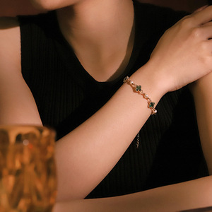 Original Green Four-leaf Clover Pearl Copper <b>Bead</b> <b>Bracelet</b> Women's 18k Real <b>Gold</b> Electroplated All-match High-end GB1267 Classic - Product Image 2