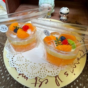 ของเล่นบีบซิลิโคนเกรดอาหารพรีเมียม เนื้อสัมผัสเนียนนุ่มเหมือนจริง บีบแล้วคืนรูปช้า บรรเทาความเครียด ขายส่ง/OEM - Product Image 1