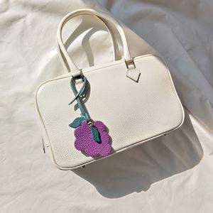Stylish Pu Leather Cluster Grape Bag Charm Cute Fruit Pendant <b>Keychain</b> Handbag Decoration Promotional Gifts Mother Portable - Product Image 3