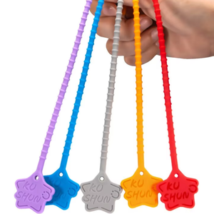 Etiqueta de Equipaje de Silicona Personalizada de Fábrica en Oferta, Etiqueta de Equipaje de Goma con Correa de Bucle Atractiva y Duradera, Etiqueta de Equipaje de Silicona Rígida - Product Image 4
