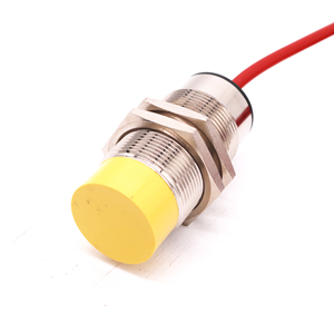 เซ็นเซอร์วัดระยะแบบคาปาซิทีฟ ทนอุณหภูมิสูง ระยะมาตรฐาน 15 มม. AC 2 สาย - Product Image 5