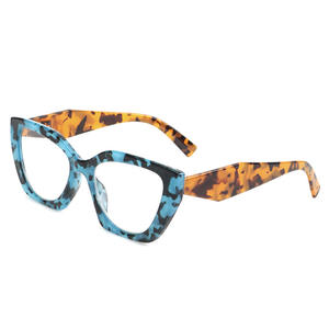2024 nuevo estilo de moda ojo de gato <span class=keywords><strong>gafas</strong></span> de lectura poligonales marco grande <span class=keywords><strong>gafas</strong></span> de <span class=keywords><strong>presbicia</strong></span> para mujeres hechas de Material de PC - Product Image 5