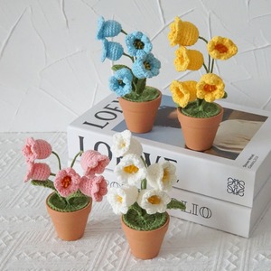 Orchidée clochette tressée à la main, décoration de bureau, plante verte décorative, cadeau de la Saint-Valentin - Product Image 1