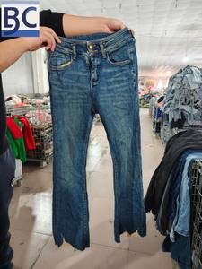 Jeans <span class=keywords><strong>de</strong></span> Mujer Usados <span class=keywords><strong>de</strong></span> Primera Calidad, Corte Acampanado, para Oficina, Desplazamientos Diarios, Paseos por la Ciudad, Compras <span class=keywords><strong>de</strong></span> <span class=keywords><strong>Fin</strong></span> <span class=keywords><strong>de</strong></span> <span class=keywords><strong>Semana</strong></span> y Rutinas Relajadas - Product Image 1