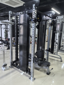 Station de <span class=keywords><strong>musculation</strong></span> multifonctionnelle commerciale avec machine Smith et crossover intégrés – Équipement d'entraînement de <span class=keywords><strong>musculation</strong></span> - Product Image 4