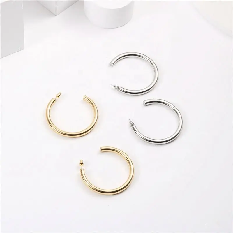 2021 PVD Gold Plated Big Quatar Hollow Hoop Earring Trendy Stainless Steel Jewelry 2021