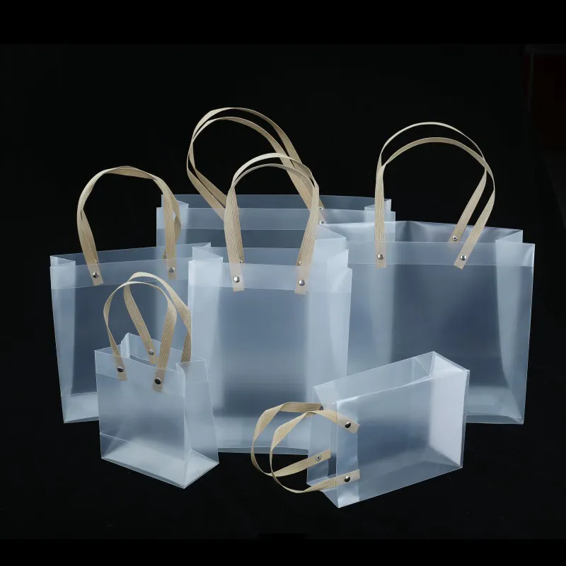 Custom Logo Clear Transparent Waterproof Festival Package Gift Pp Plastic Handle Wedding Gift Bags For Guest