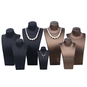 Expositor de Collares de Lujo en Cuero PU con Base de Resina, Multicolor, Multitamaño, Duradero, de Alta Gama, para Joyería, Perlas, con Logotipo Personalizado - Product Image 1