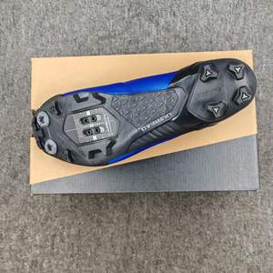 Chaussures de vélo de <span class=keywords><strong>montagne</strong></span> <span class=keywords><strong>Shimano</strong></span> XC9 Series XC903 en fibre de carbone, chaussures de vélo de <span class=keywords><strong>montagne</strong></span> à fermeture automatique, originales - Product Image 4