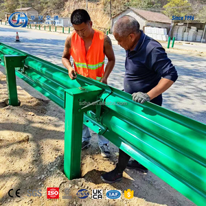 Protezione autostradale W trave barriera di traffico in acciaio zincato sicurezza stradale Guardrail CE certificata 2.5-4mm spessore ingegnere grado - Product Image 1