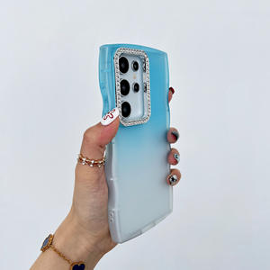 Funda protectora para teléfono Samsung S23 Ultra S25 con diseño de diamantes brillantes, efecto degradado y tacto suave, color azul hielo fluido. - Product Image 5
