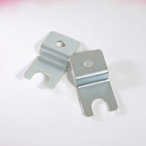 Plaques de fixation et pieds de nivellement en fer modèle P22 Iron-007 pour la prévention des ajustements des boulons JP Metric - Product Image 1